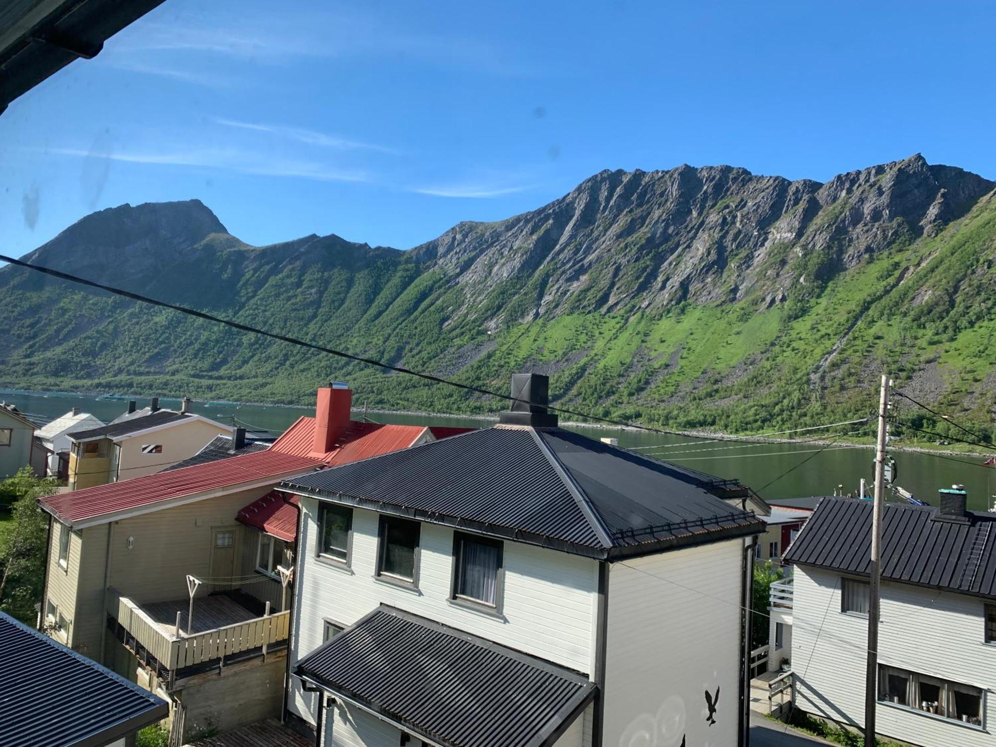 House Appartement Gryllefjord Buitenkant foto